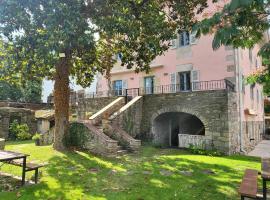Tresanea Apartamentos, hotel en Ituren