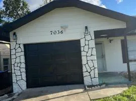 Cozy Haven with Premier Privacy 4 bedroom