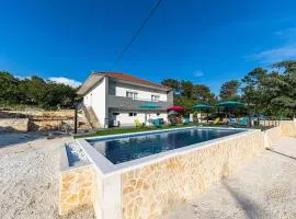 Amazing Home In Prgomet With Wifi