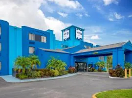 SPOT X Hotel Tampa - Wesley Chapel by The Red Collection