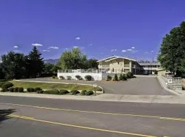 Motel 6 Colorado Springs, CO – South/Metro Area