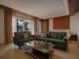 SaffronStays Library Enclave President Suite - 1-BHK Luxury Apt with Valley View, Mall Road Mussoorie