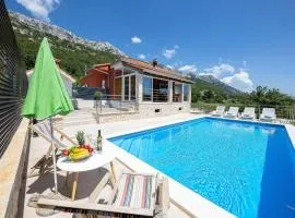 Stunning Home In Dubrava With Sauna