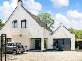 Gorgeous Home In Bunschoten-Spakenb,