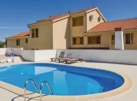 2 Bedroom Gorgeous Apartment In Orebic