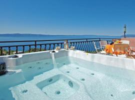 Holiday Home Gornji Tucepi-Srida Sela Bb Ii, hotel v Tučepi