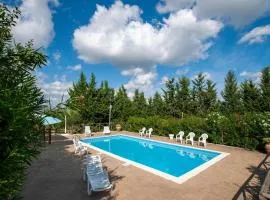 Gorgeous Home In Servigliano