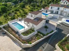 3 Bedroom Amazing Home In Orebic