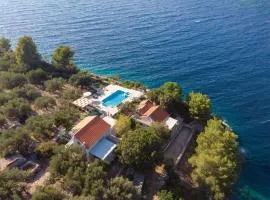 Holiday Home Poplat Bb Croatia