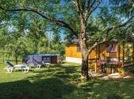 Two-Bedroom Holiday Home In Trosmarija