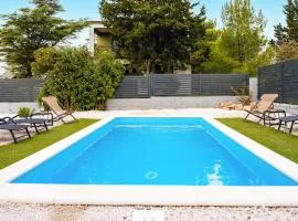 Stunning Home In Seline With Wifi
