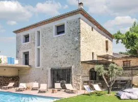 Stunning Home In St Gervais