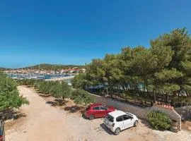 One-Bedroom Apartment In Jezera