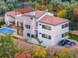 Amazing Home In Klanice With Sauna