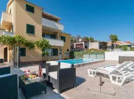 Studio Apartment In Solin