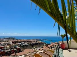 Casa Tucan - two bedrooms, heated pool, city and ocean views