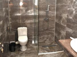Pensiune la Cantonament, hotel a Craiova