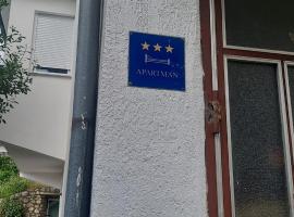 Apartment Anton, golfhotel in Selce