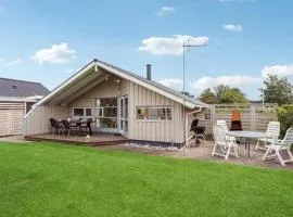 2 Bedroom Lovely Home In Otterup