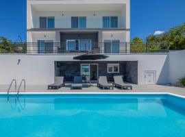 4 Bedroom Amazing Home In Imotski, hotel in Imotski