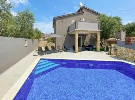 3 Bedroom Gorgeous Home In Liznjan