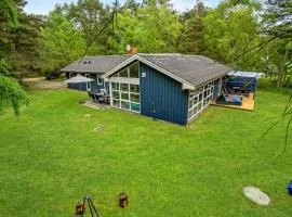 Cozy Home In Hadsund With Sauna