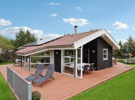Cozy Home In Hjørring With Wifi, hotel v destinaci Hjorring