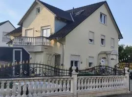 Villa Prince, nur für Handwerker auch langfristig, nähe Ingolstadt