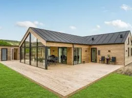 Amazing Home In Harboøre With 4 Bedrooms, Sauna & Wifi