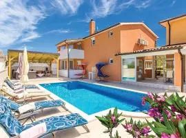 Gorgeous Home In Vodnjan