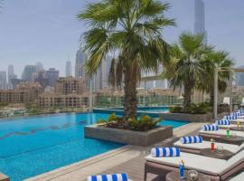 1br - 5 min from Burj Khalifa and Mall - Best view, hotel i Dubai