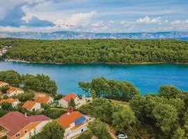 Holiday Home Vrboska With Fireplace 06