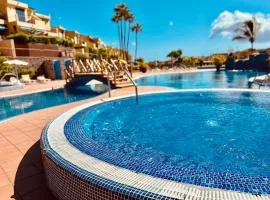 Oasis Meloneras cerca del mar
