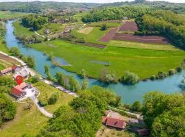 2 Bedroom Lovely Home In Ozalj