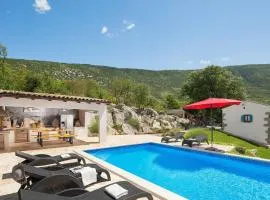 Villa Elia