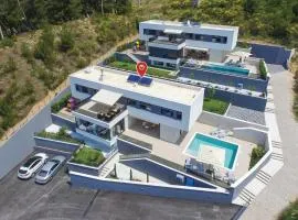 Beautiful Home In Omis With Sauna