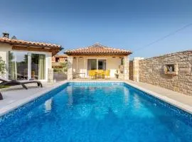 Beautiful Home In Klimni With Wifi