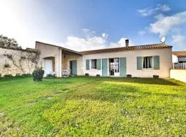 Awesome Home In Saint-Pierre-Doléron