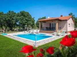 Two-Bedroom Holiday Home In Vodnjan