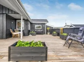 3 Bedroom Cozy Home In Hejls