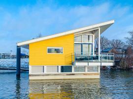 Maasvilla - Amfibie - 31, Boot in Ophoven