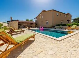 Six-Bedroom Holiday Home In Galovac