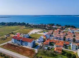 Stunning Apartment In Medulin With Wifi