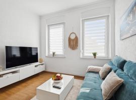 Neue und helle 2 Zimmer Wohnung, nähe Veltins Arena, Home Office, kostenlose Parkplätze, five-star hotel in Gelsenkirchen