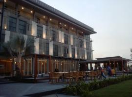 Navela Hotel and Banquet, hotel in Ratchaburi