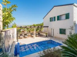 Gorgeous Home In Postira
