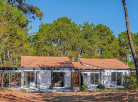 Stunning Home In La Faute Sur Mer, hotel i La Faute-sur-Mer