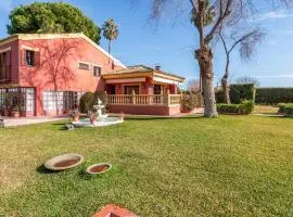 Beautiful Home In Moron De La Frontera