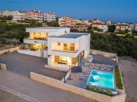 Villa Domenica - Luxury Sea View Apartment with Pool & Hot Tub - 350m to Babe Beach