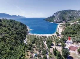 Three-Bedroom Holiday Home In Duba